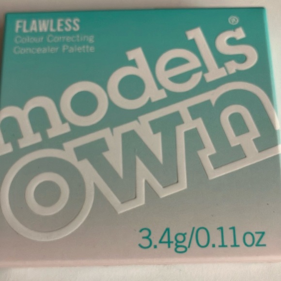 3 Models Own Colour Correcting Concealer Palette New in Box - Picture 3 of 4